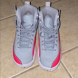 Gray and pink retro 12